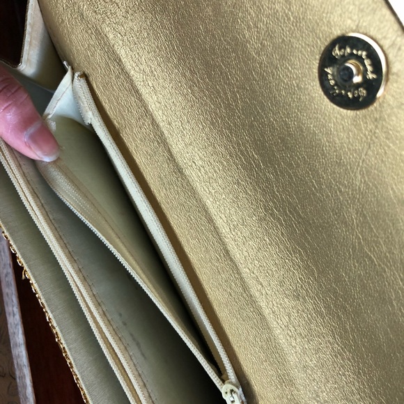 Purse - Picture 5 of 7